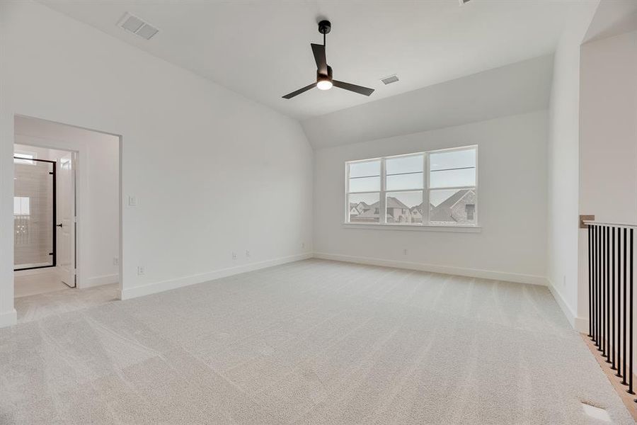 Spacious, unfurnished interior of a new home in Hillside Village, Celina (Image 33).