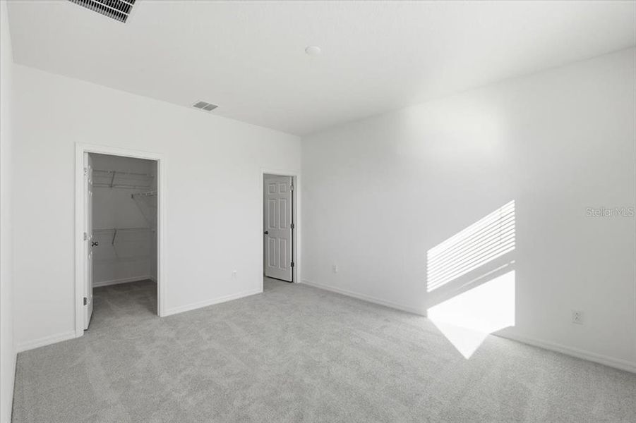 Spacious, unfurnished interior of a new home in Tarpon Bay, Haines City (Image 12).