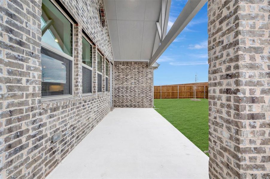 Exterior details and patio area of a home in Heritage Ranch, Sherman (Image 24).