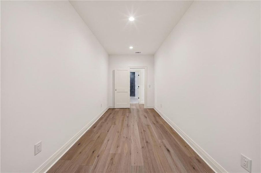 Spacious, unfurnished interior of a new home in , Lawrenceville (Image 55).