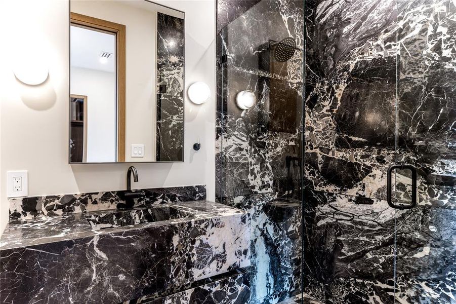 Image 21 of a home in .