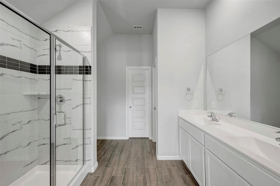 Furnished interior view inside a new home in Sagebrook, Argyle (Image 12). Furnished interior view inside a new home in Sagebrook, Argyle (Image 12).