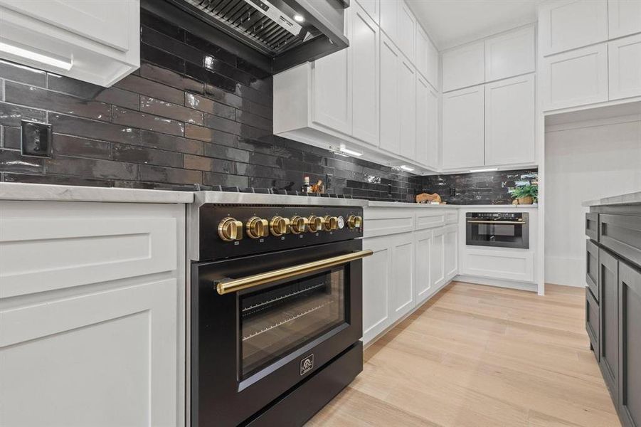 Furnished interior view inside a new home in , Denison (Image 15). Furnished interior view inside a new home in , Denison (Image 15).