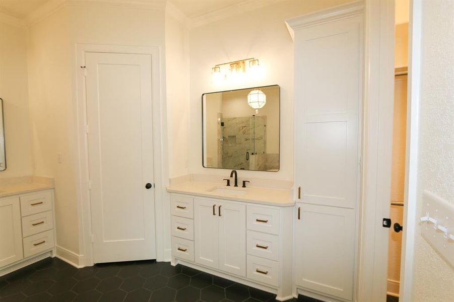 Furnished interior view inside a new home in , Tyler (Image 9).