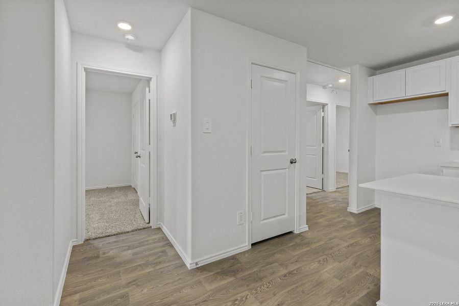 Spacious, unfurnished interior of a new home in Hickory Ridge, Elmendorf (Image 25).