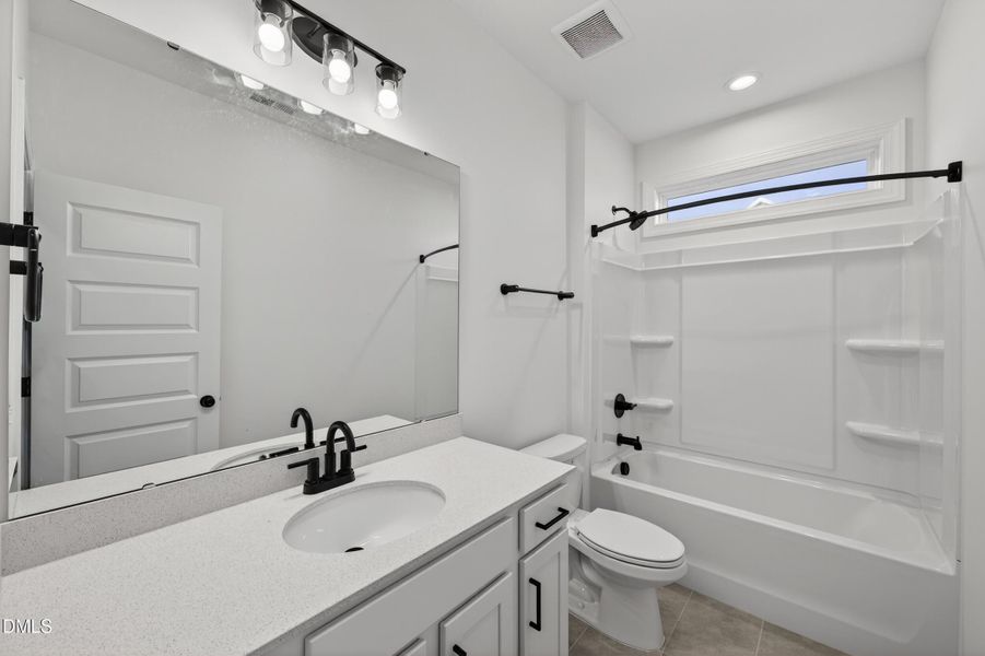 29 -66 tennyson drive, interior