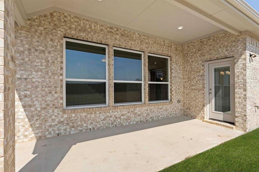 24_25. 506 Fort Davis - Patio 24_25. 506 Fort Davis - Patio