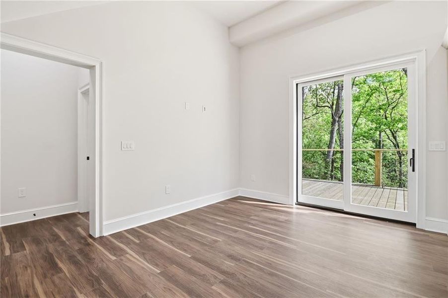 Spacious, unfurnished interior of a new home in , Acworth (Image 71).