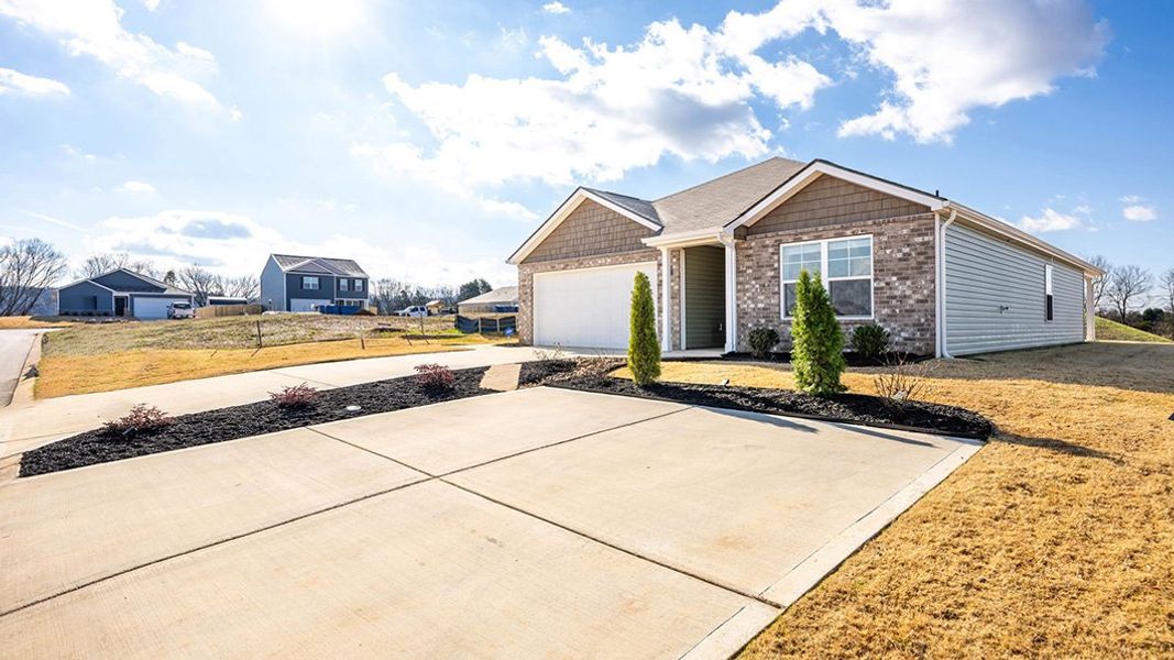 Image 36 of a home in Owensby Farms. Image 36 of a home in Owensby Farms.