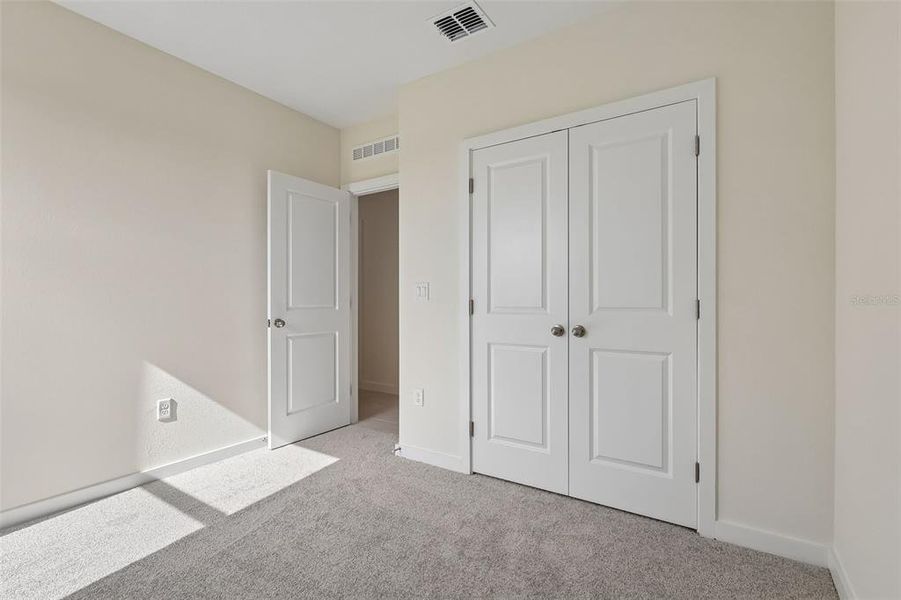 Spacious, unfurnished interior of a new home in Hamilton Bluff, Haines City (Image 31).