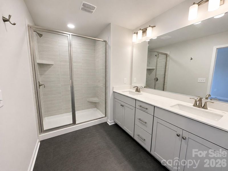 Owner's En Suite Bath