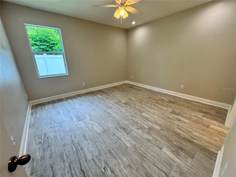 Spacious, unfurnished interior of a new home in , Dade City (Image 53).