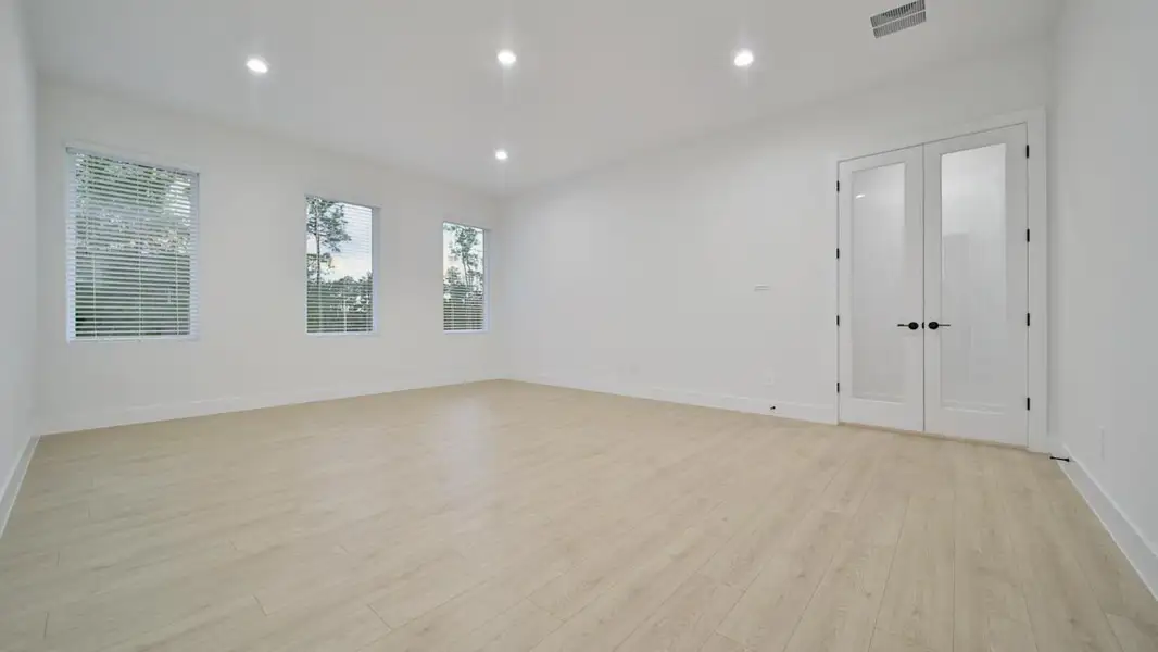 Spacious, unfurnished interior of a new home in Butlers Bend Estates, Pinehurst (Image 25).