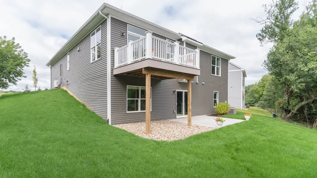 Representative exterior details of a home built from the The Kensington by Norfolk Homes in Valleys, Jackson (Image 3).
