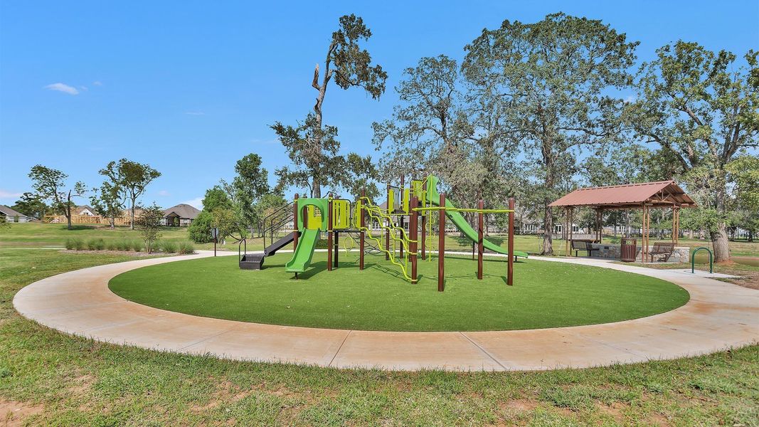 Image 26 of a home in Fulshear Lakes 80'.