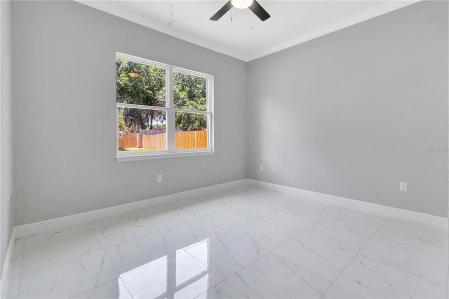 Spacious, unfurnished interior of a new home in , Leesburg (Image 39).