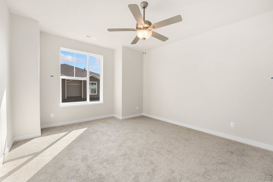 Spacious, unfurnished interior of a new home in The Lakes at Centerra, Loveland (Image 14).