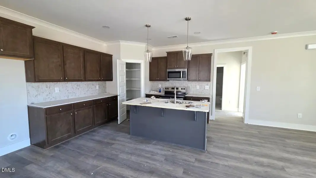 Lot 155 Surrey (5) (Medium)