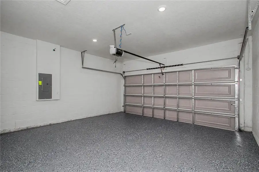 Spacious, unfurnished interior of a new home in , Citrus Springs (Image 36). Spacious, unfurnished interior of a new home in , Citrus Springs (Image 36).