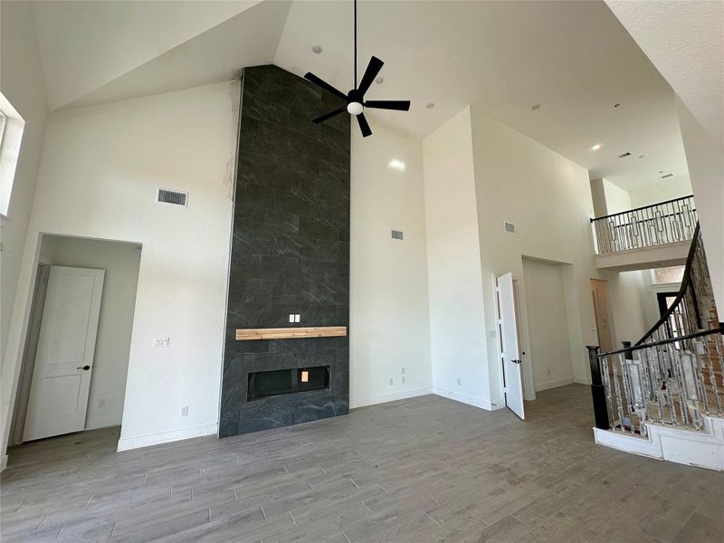 Spacious, unfurnished interior of a new home in Briarley, Montgomery (Image 15).