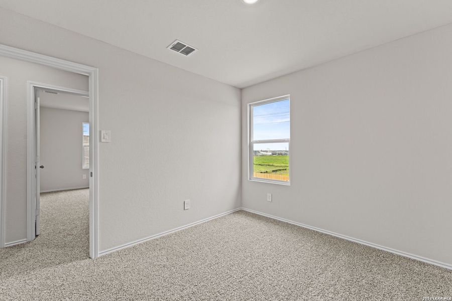 Spacious, unfurnished interior of a new home in Swenson Heights, Seguin (Image 26).