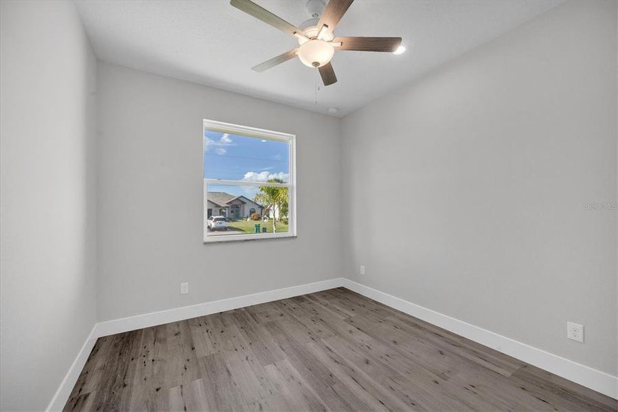 Spacious, unfurnished interior of a new home in , Rotonda West (Image 24).