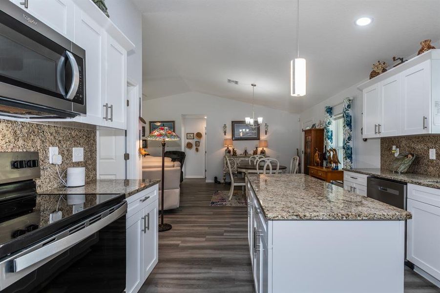 Furnished interior view inside a new home in , Ocklawaha (Image 11).