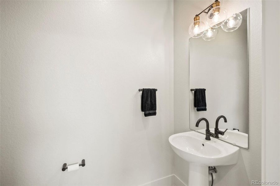 Image 32 of a home in .