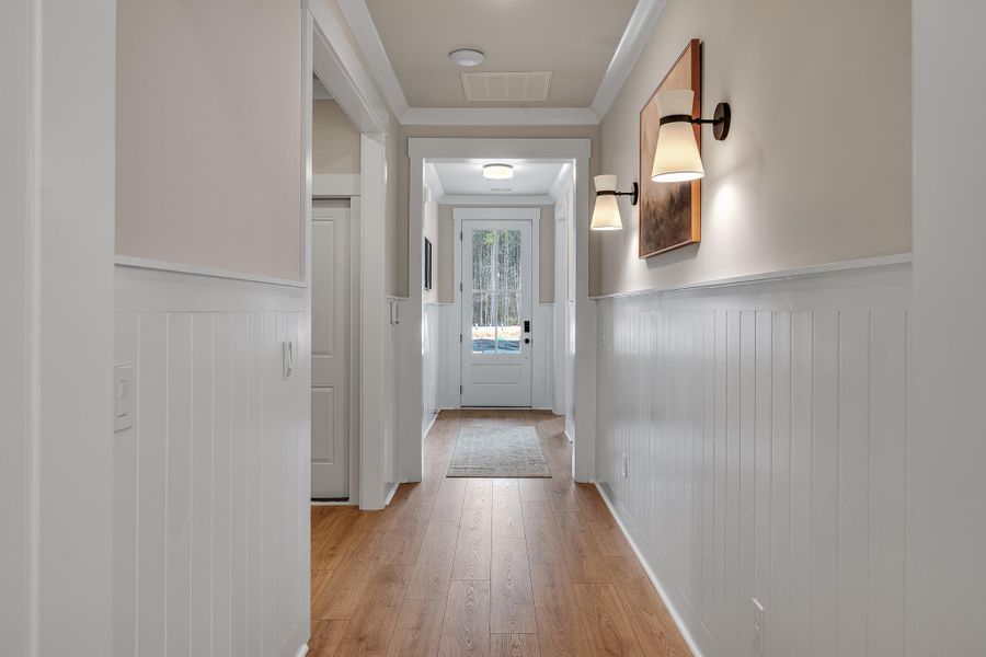 Spacious, unfurnished interior of a new home in Creek Pointe, Moncks Corner (Image 20).