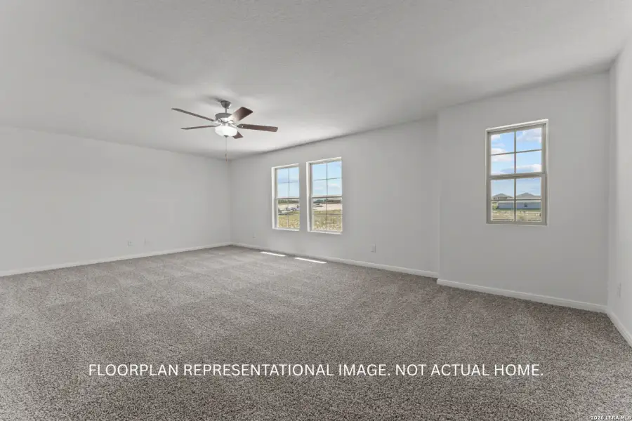 Spacious, unfurnished interior of a new home in Agave, San Antonio (Image 14).