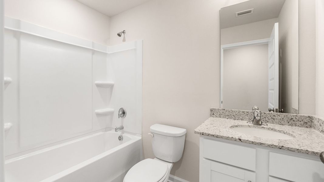 Furnished interior view inside a new home in Titus Park, Panama City (Image 5).