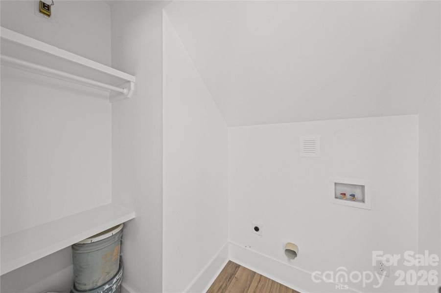 Spacious, unfurnished interior of a new home in , Badin (Image 21).