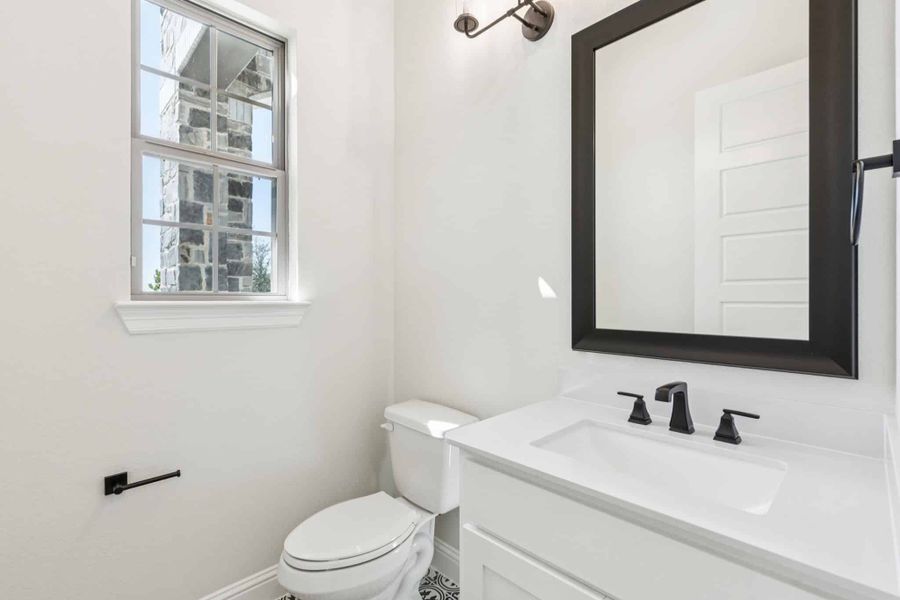 Furnished interior view inside a new home in Lakeway Estates, Waxahachie (Image 15). Furnished interior view inside a new home in Lakeway Estates, Waxahachie (Image 15).