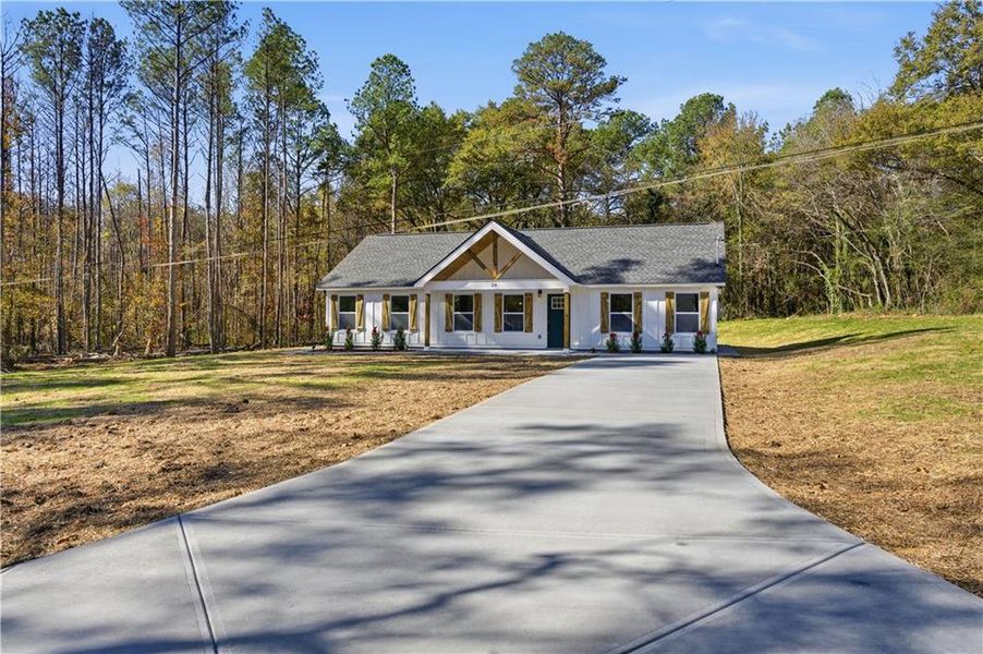 Front exterior of a new home in , Cartersville, GA, highlighting curb appeal (Image 19).