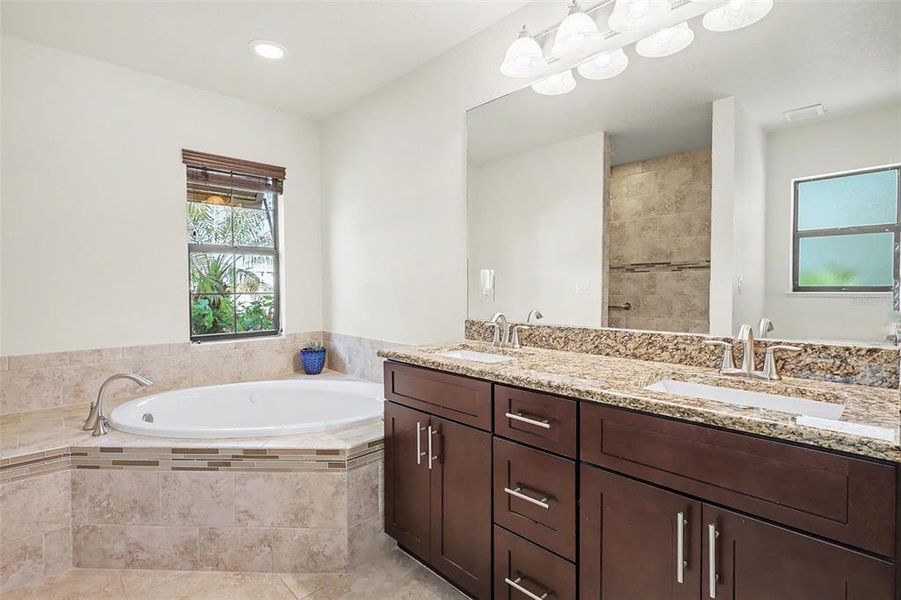 Furnished interior view inside a new home in , Cape Coral (Image 31). Furnished interior view inside a new home in , Cape Coral (Image 31).