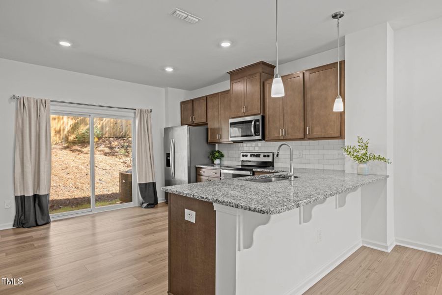 9-web-or-mls-5Z8A2302 9-web-or-mls-5Z8A2302