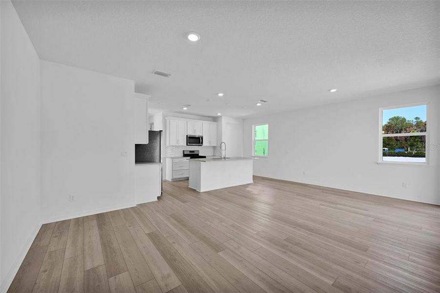 Spacious, unfurnished interior of a new home in Seminole Palms, Palm Coast (Image 14). Spacious, unfurnished interior of a new home in Seminole Palms, Palm Coast (Image 14).