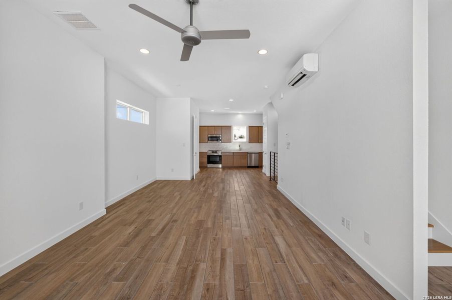 Spacious, unfurnished interior of a new home in , San Antonio (Image 15).