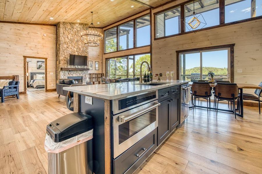 Community amenities in , Mineral Bluff (Image 34).