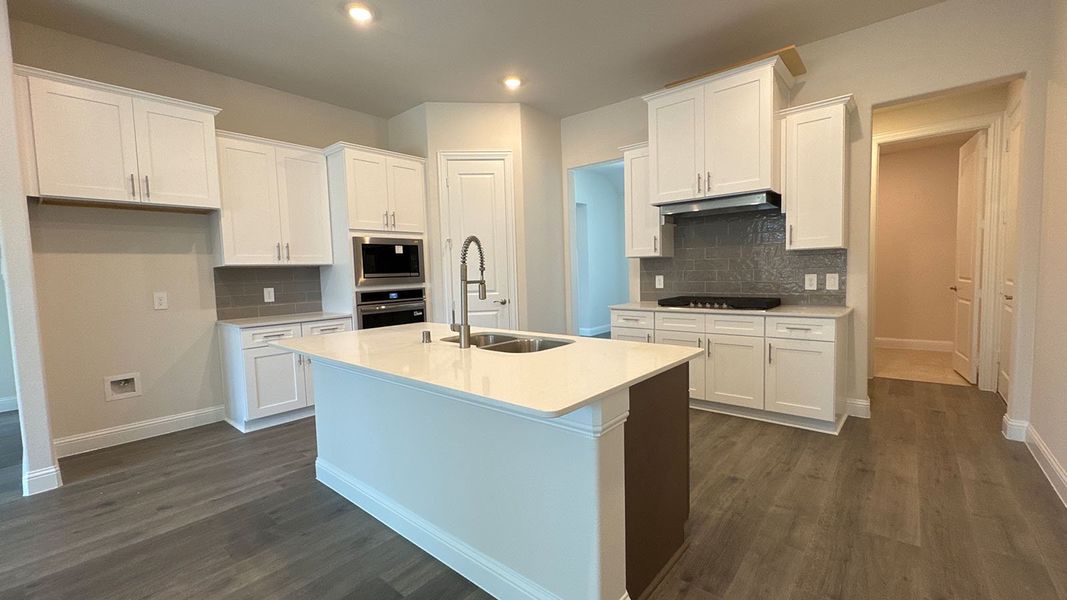 Furnished interior view inside a new home in Peachtree Meadows, Rockwall (Image 5).