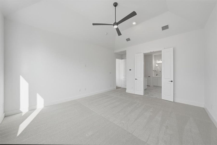 Spacious, unfurnished interior of a new home in Estates at Rockhill, Frisco (Image 32).