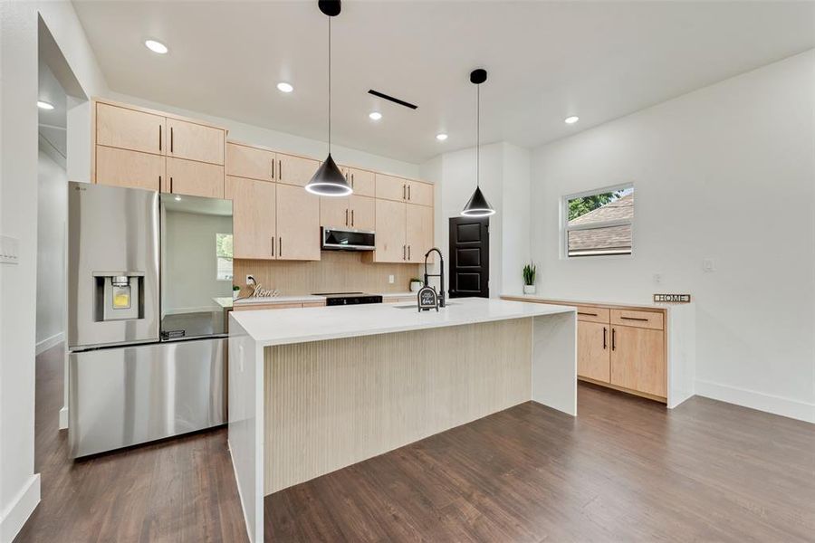 Furnished interior view inside a new home in , Fort Worth (Image 12). Furnished interior view inside a new home in , Fort Worth (Image 12).
