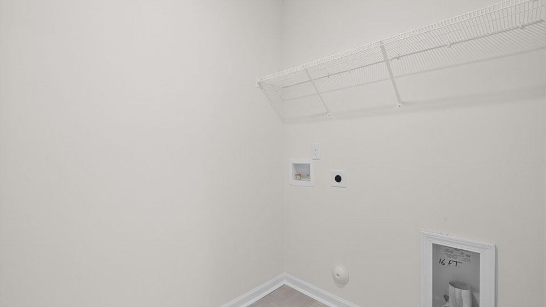 Spacious, unfurnished interior of a new home in Martin Farms, Aberdeen (Image 36).