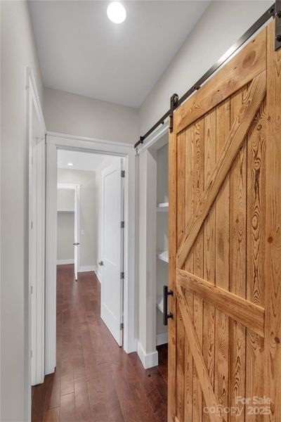 Spacious, unfurnished interior of a new home in , Kings Mountain (Image 35).