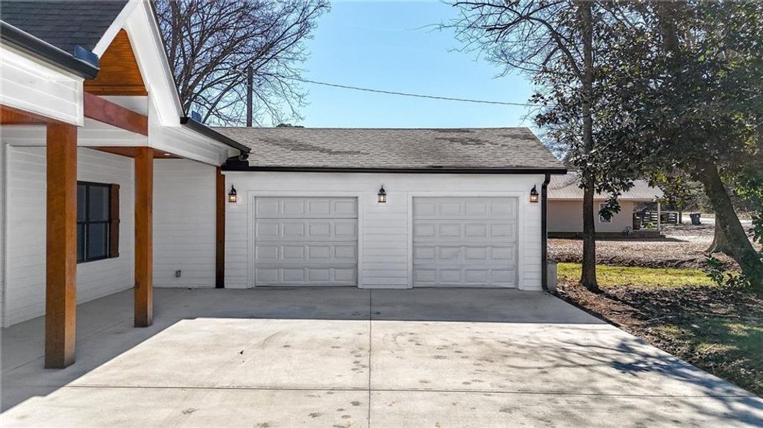 Image 47 of a home in .