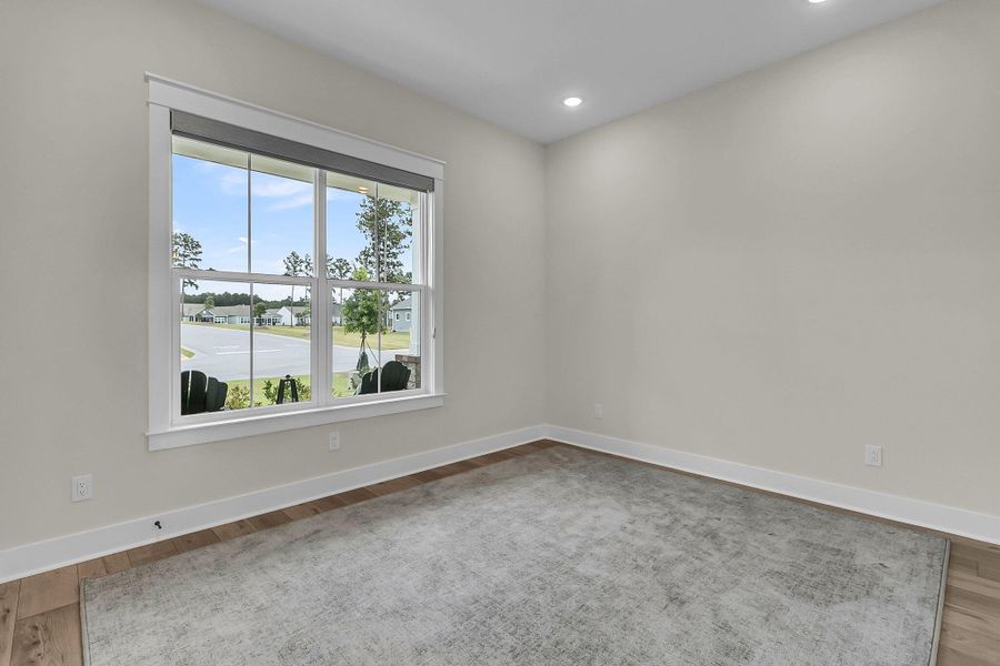 Spacious, unfurnished interior of a new home in , Summerville (Image 55).