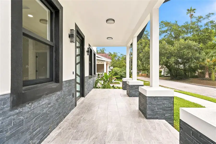 Exterior details and patio area of a home in , Tampa (Image 3).