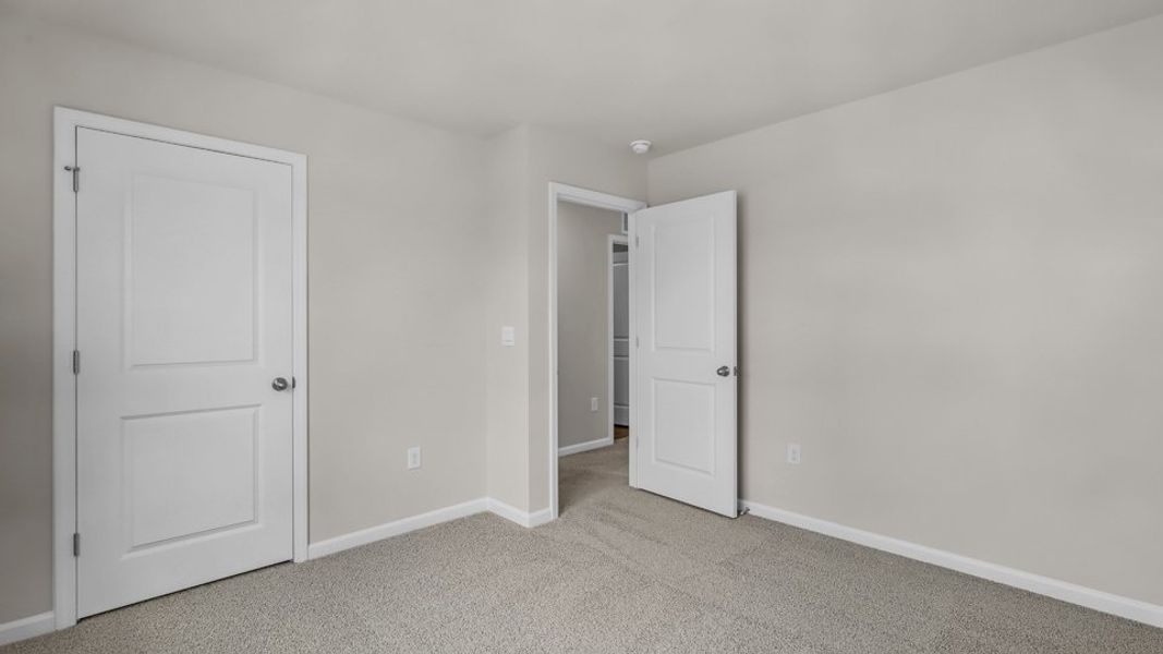 Spacious, unfurnished interior of a new home in Fiddlers Landing, Winston-Salem (Image 20).