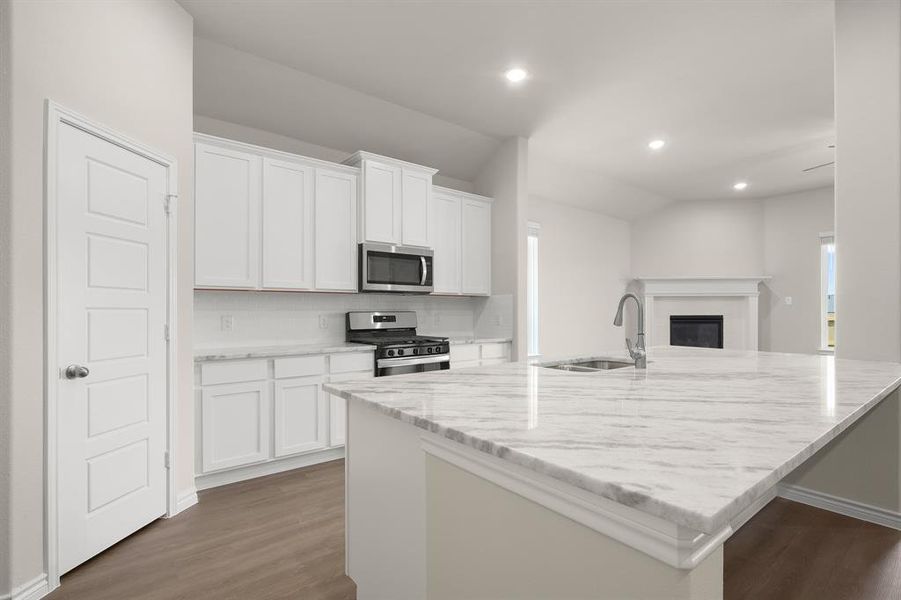Furnished interior view inside a new home in Rocky Creek Crossing, Fort Worth (Image 6).