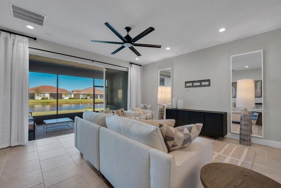 Furnished interior view inside a new home in Valencia Del Sol, Wimauma (Image 15). Furnished interior view inside a new home in Valencia Del Sol, Wimauma (Image 15).